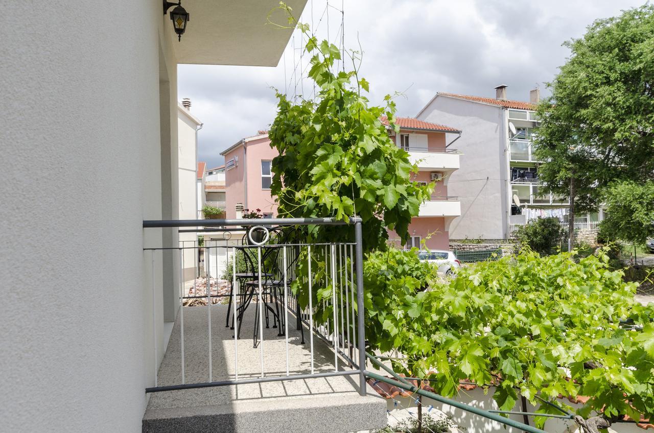 Apartment Antonija プリモシュテン エクステリア 写真
